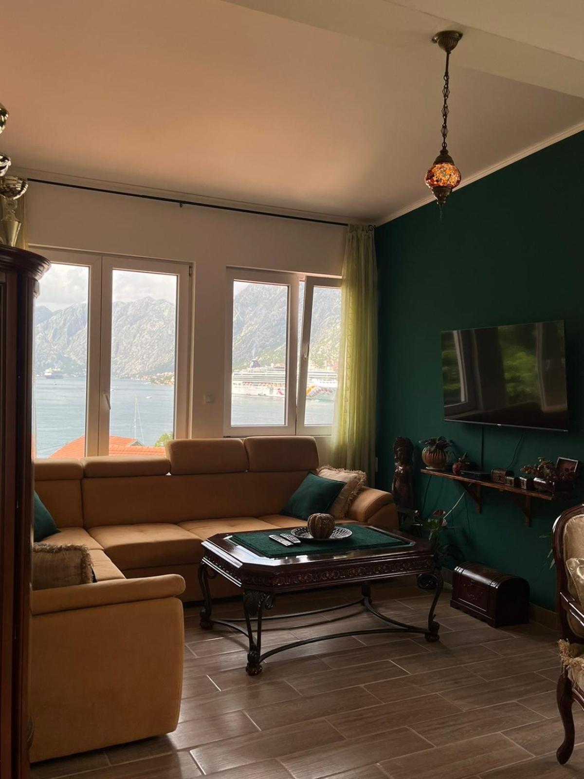 Asija Apartment โกตอร์ ภายนอก รูปภาพ